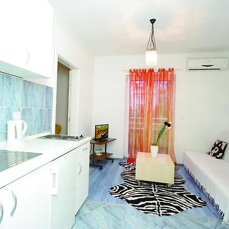Apartments Makarska Апартаменты *