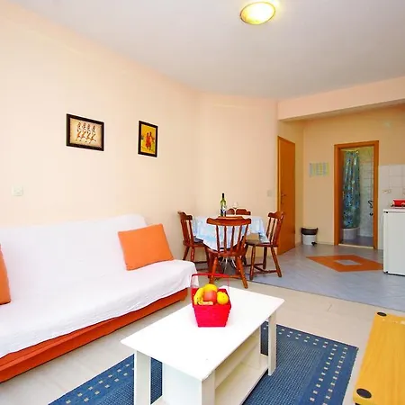Apartments Makarska Макарска