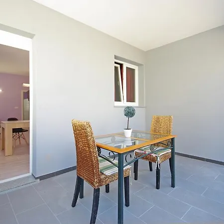 Апартаменты Apartments Makarska