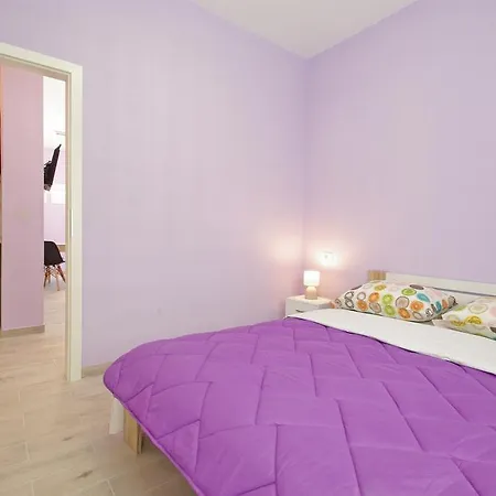 Апартаменты Apartments Makarska *
