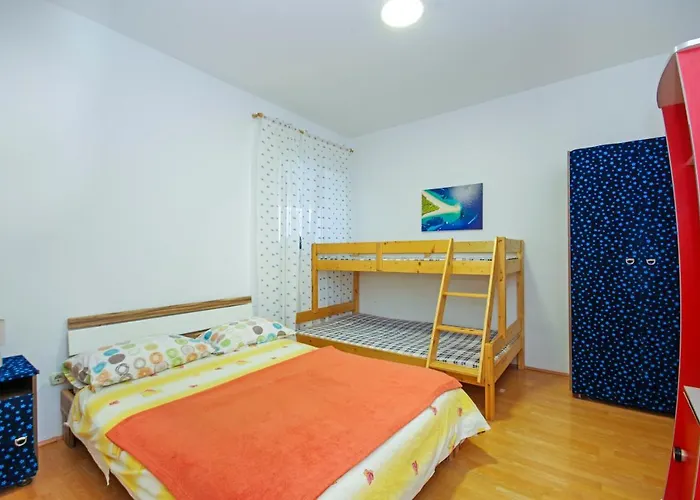 Apartments Makarska