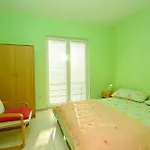 Apartments Makarska