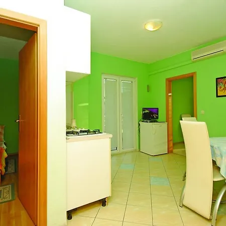 아파트 Apartments Makarska *