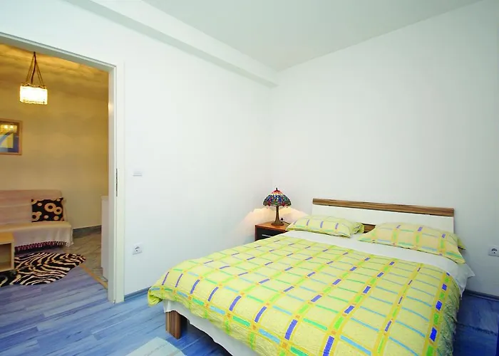 Apartments Makarska *