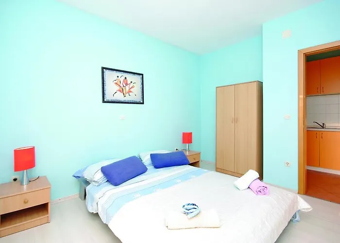 아파트 Apartments Makarska