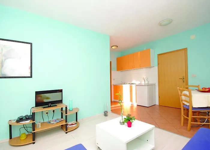 Apartments Makarska דירה מאקרסקה