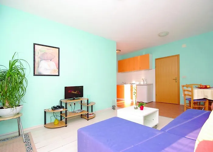 Apartments Makarska *